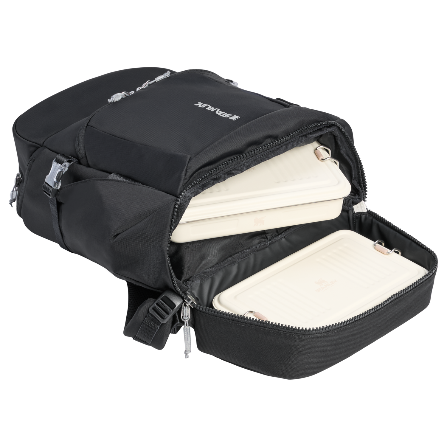 Stanley 1913 バイタライズ マクロメソッド バックパック  30.9 QT（約29.2L） in Black | Front Back View