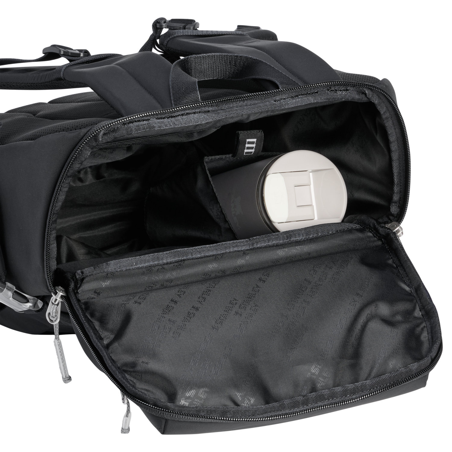 Stanley 1913 バイタライズ マクロメソッド バックパック  30.9 QT（約29.2L） in Black | Front Back View