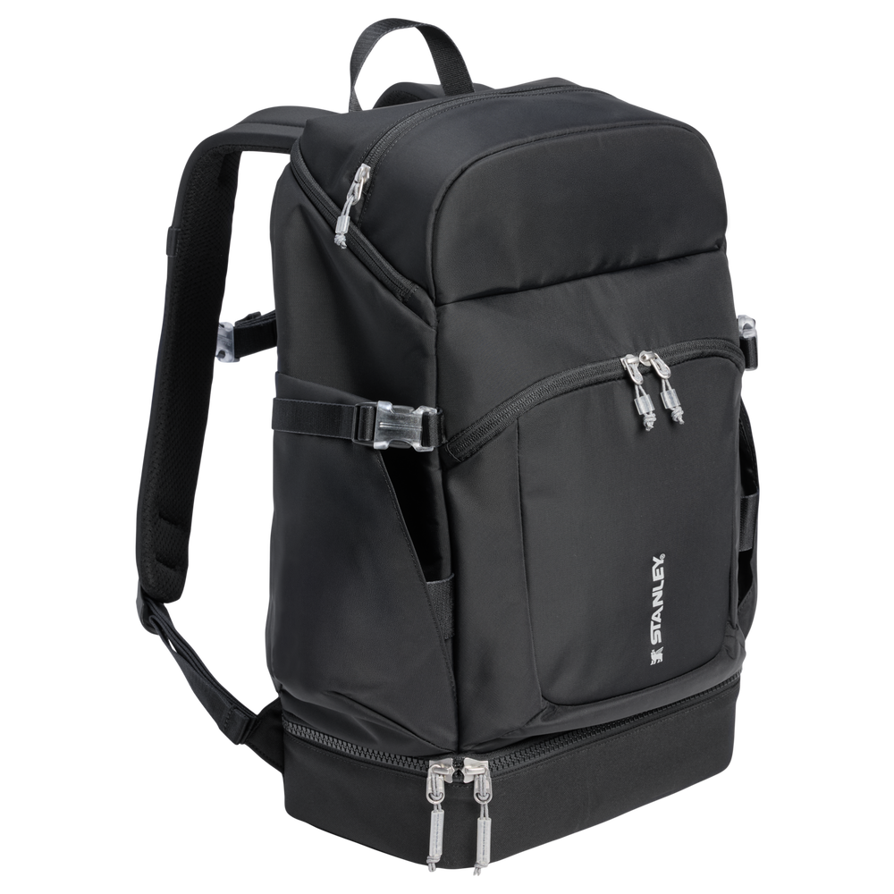 Stanley 1913 バイタライズ マクロメソッド バックパック  30.9 QT（約29.2L） in Black | Front Back View