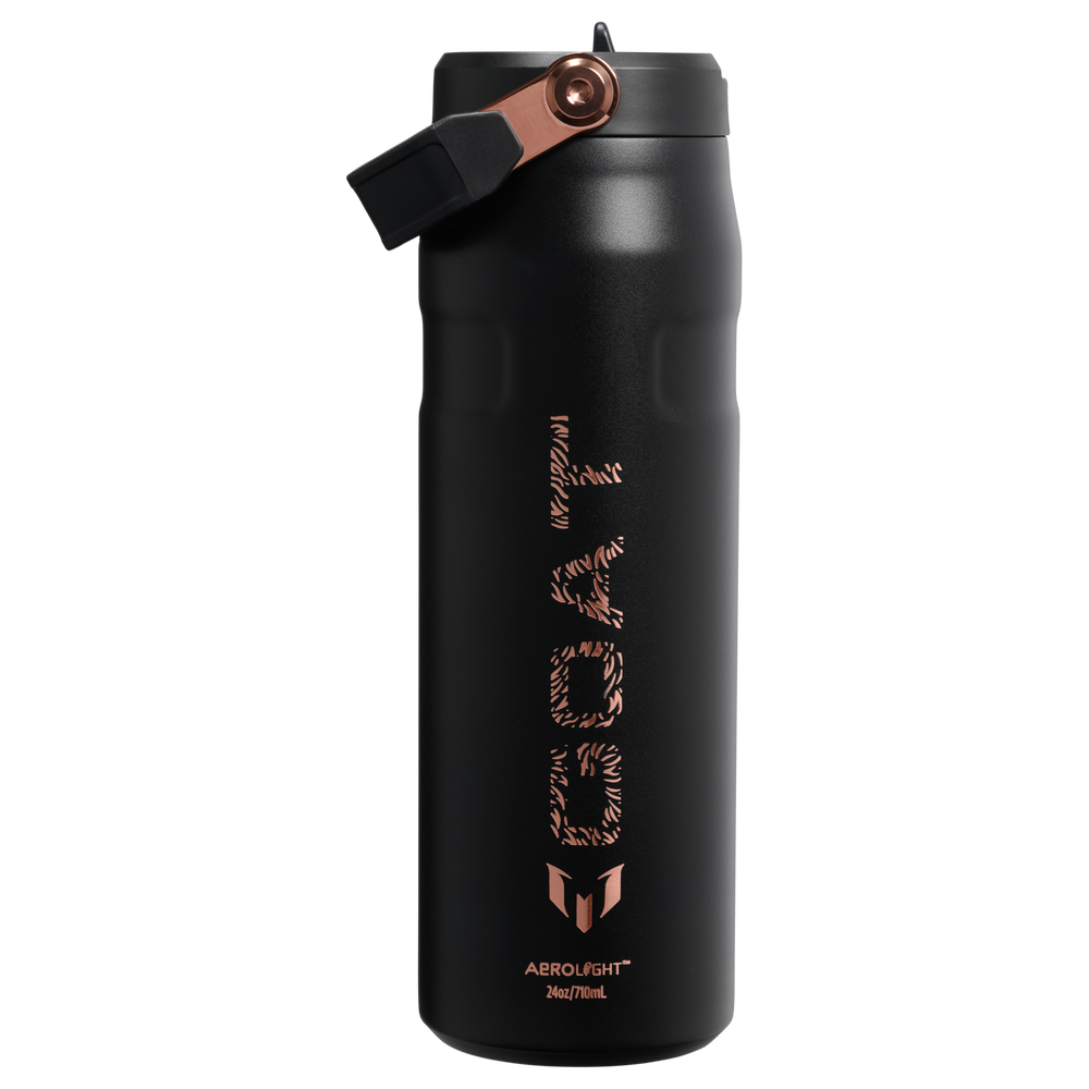 Stanley 1913 Messi x Stanley 1913 アイスフロー フリップストロー2.0 真空断熱ボトル 24 oz（約0.71L） in Messi GOAT Black | View 1