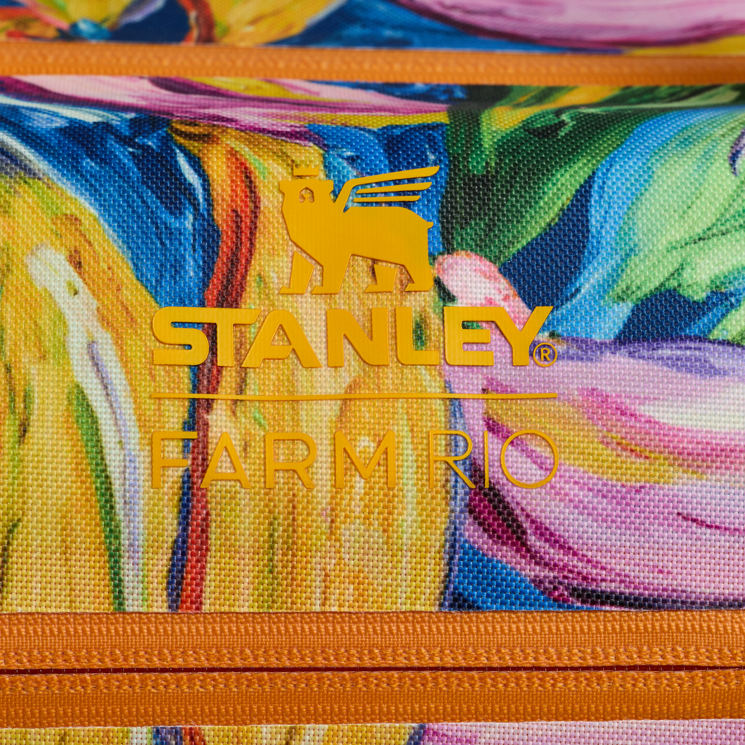 Stanley 1913 Stanley 1913 x FARM Rio オールデイ ジュリエンヌ ミニクーラー 7.4 qt (約7.0 L) in Farm Rio Painted Bananas | View 7