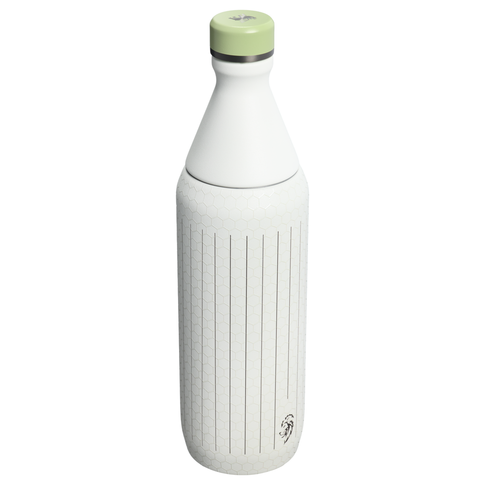 Stanley 1913 Stanley 1913 x Nelly Korda オールデイ スリム 真空断熱ボトル 20 oz（約0.59L） in Nelly Korda Pinstripe | View 2
