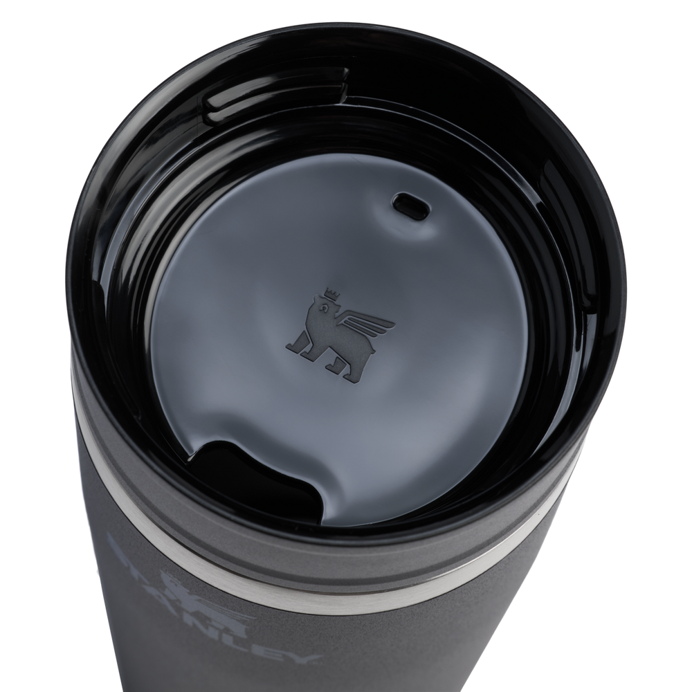Stanley 1913 カフェトゥーゴー トラベル 真空断熱マグ 16 oz（約0.47L）（Black 2.0） | フタのディテール