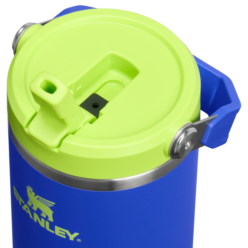 Stanley 1913 アイスフロー フリップストロー2.0 真空断熱タンブラー 30 oz（約0.89L） in Cobalt Chartreuse | View 3