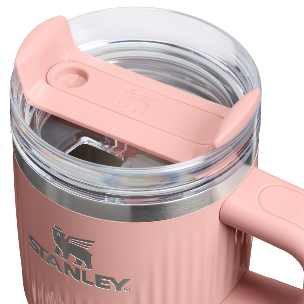Stanley 1913 クエンチャー H2.0 フルーテッド 真空断熱タンブラー20 oz （0.59L） in Peach Rose Gloss | View 3