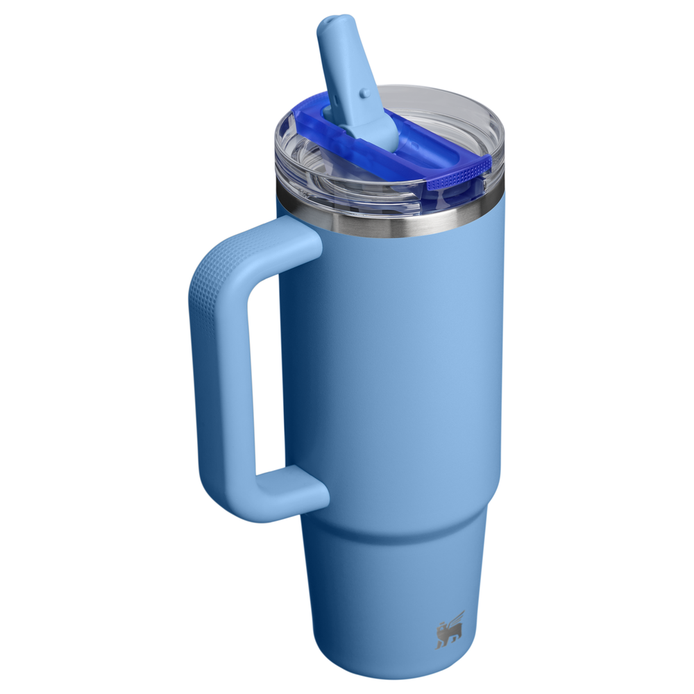 Stanley 1913 クエンチャー プロツアー フリップストロー 真空断熱タンブラー 30 oz （約0.89L） in Blue Sky | View 2